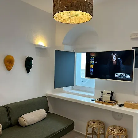 アパートホテル The House Of 8 Mykonos