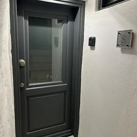 アパートホテル The House Of 8 Mykonos