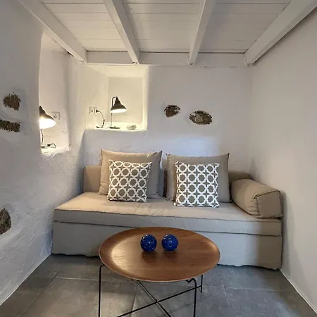 The House Of 8 Mykonos アパートホテル