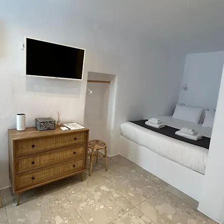 アパートホテル The House Of 8 Mykonos